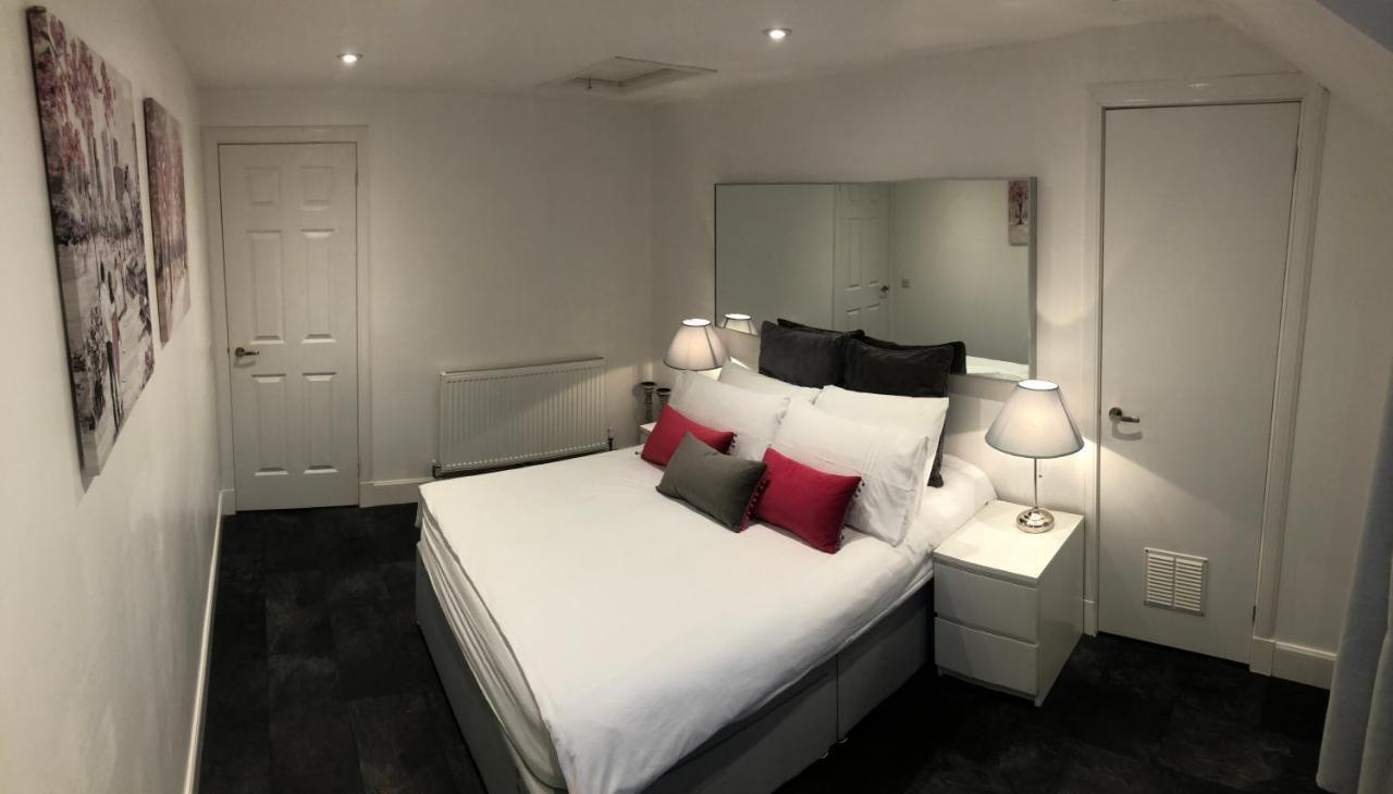 אינברנס L&H Apartments מראה חיצוני תמונה