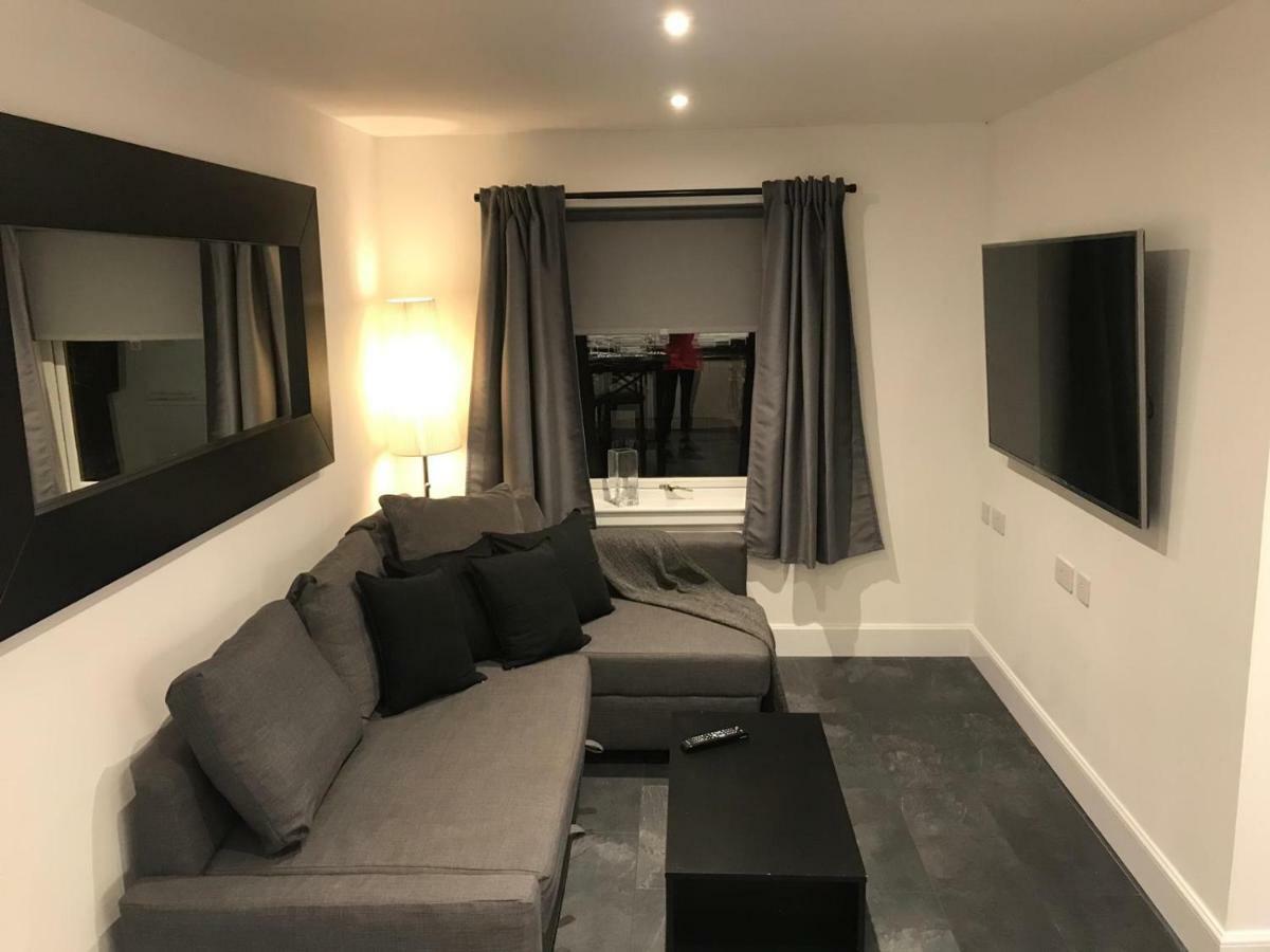 אינברנס L&H Apartments מראה חיצוני תמונה