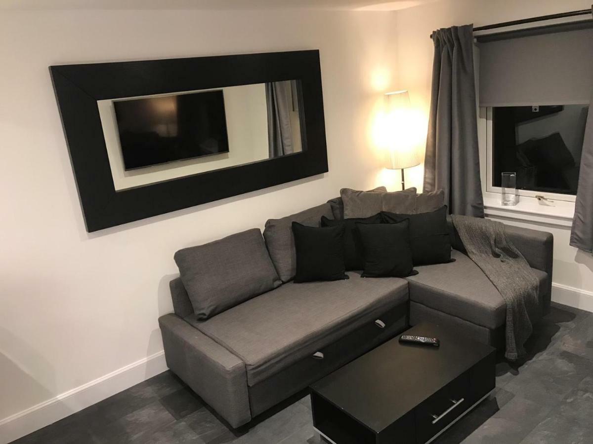 אינברנס L&H Apartments מראה חיצוני תמונה
